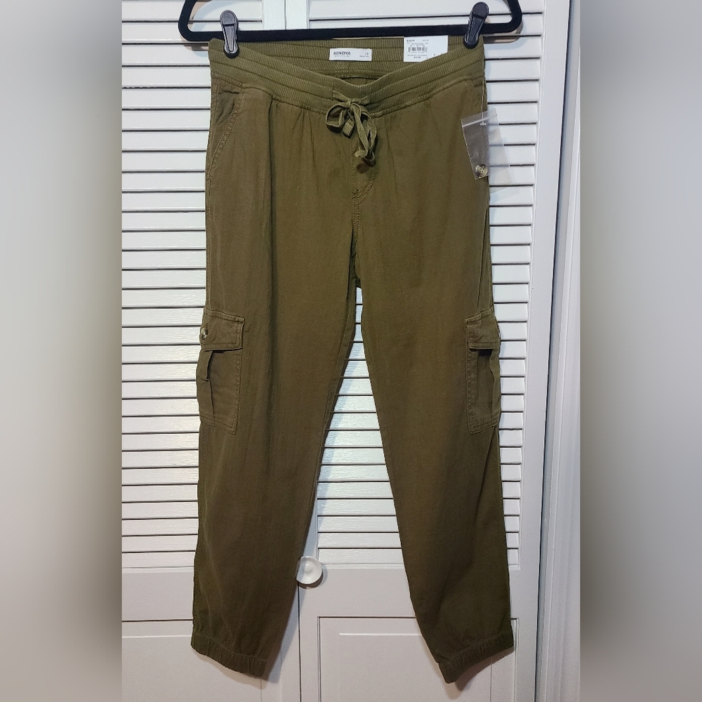 NWT Sonoma Women's Crop Cargo / Joggers - XS